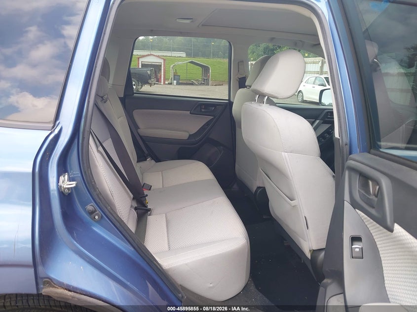2018 SUBARU FORESTER auction photo 8