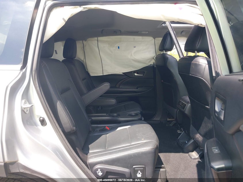 2018 TOYOTA HIGHLANDER auction photo 8