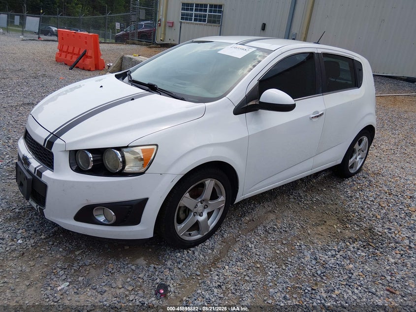 2015 CHEVROLET SONIC auction photo 2