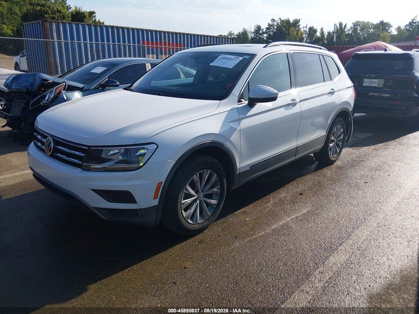 2019 VOLKSWAGEN TIGUAN auction photo 2
