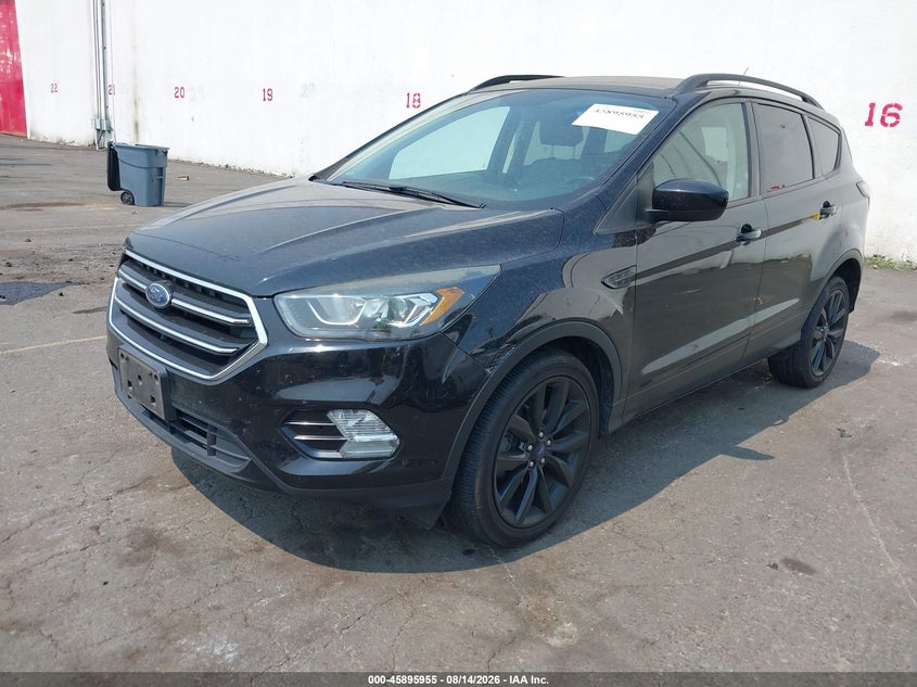 2017 FORD ESCAPE auction photo 2