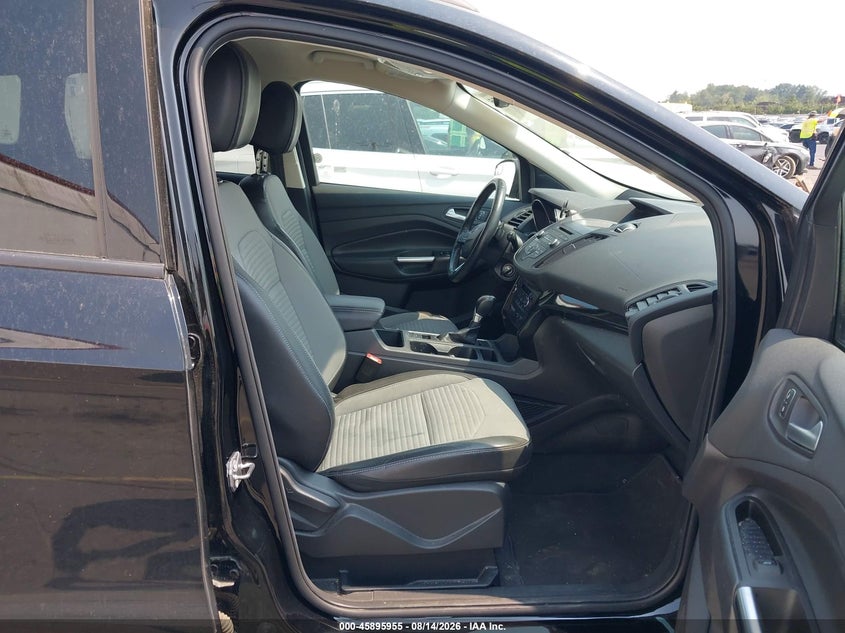 2017 FORD ESCAPE auction photo 5