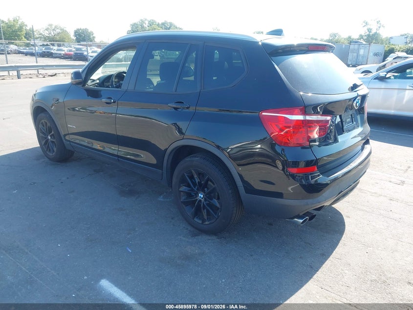 2017 BMW X3 auction photo 3
