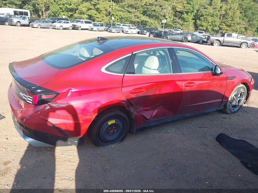 2024 HYUNDAI SONATA auction photo 6