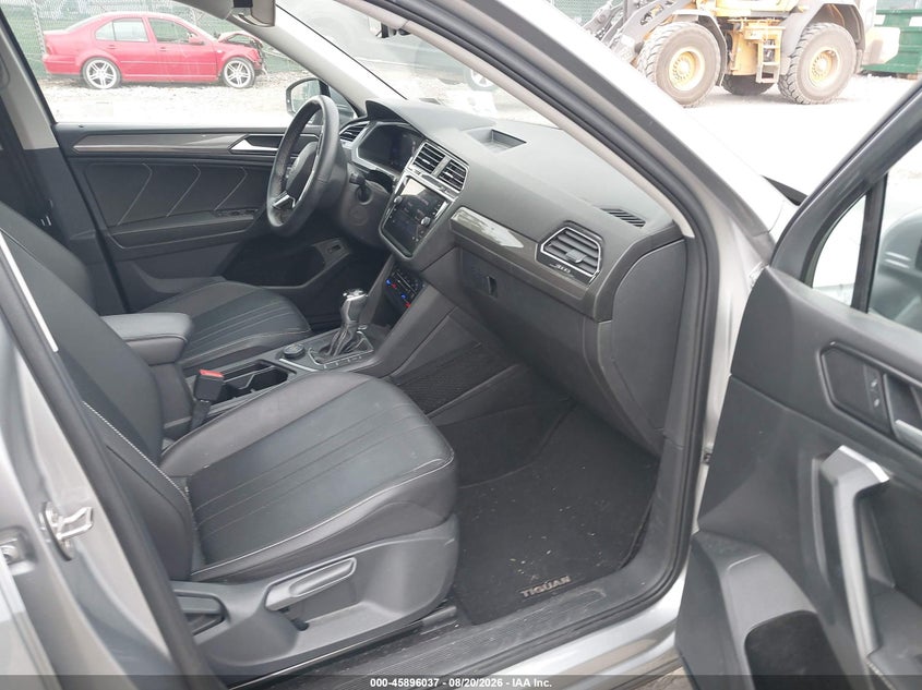 2022 VOLKSWAGEN TIGUAN auction photo 5