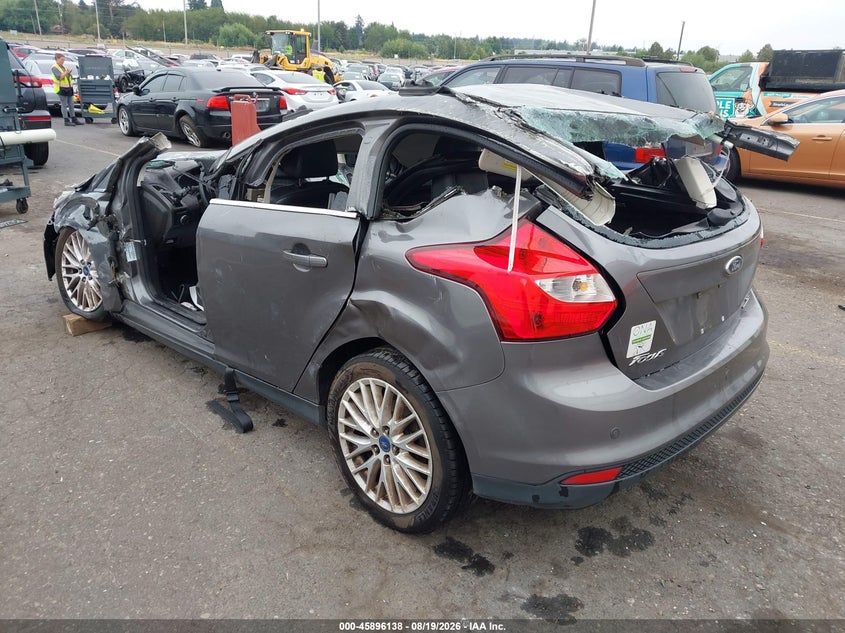 Vin: 1fahp3m21cl472678, lot: 46395199, ford focus sel 20123