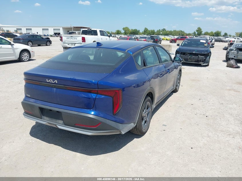 Vin: 3kpft4de5se214300, lot: 46395207, kia k4 lxs 20254