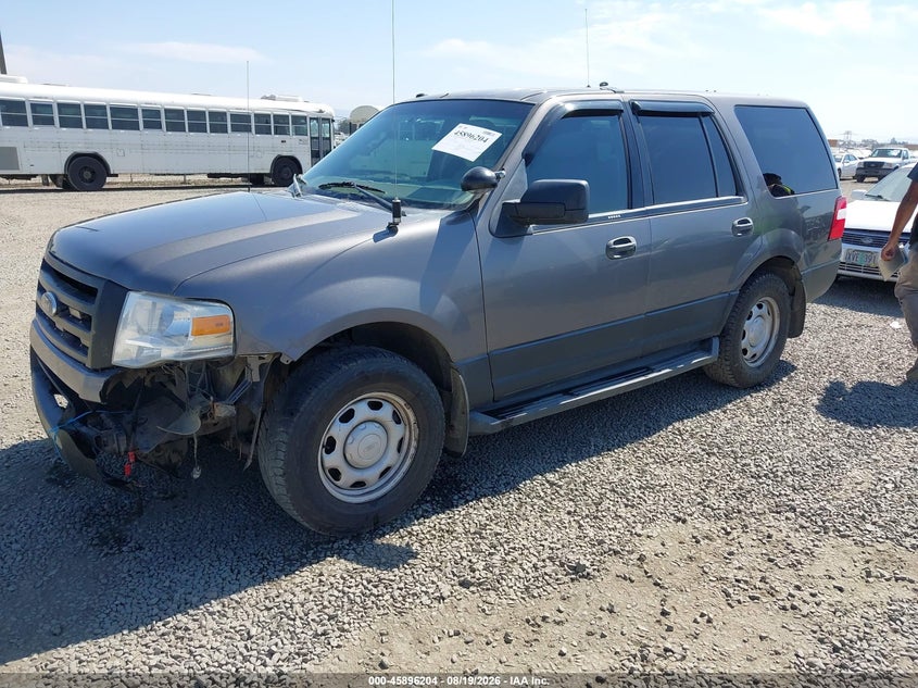 2011 Ford Expedition, Front End, IAAI, VIN 1FMJU1G53BEF25071 — photo 2