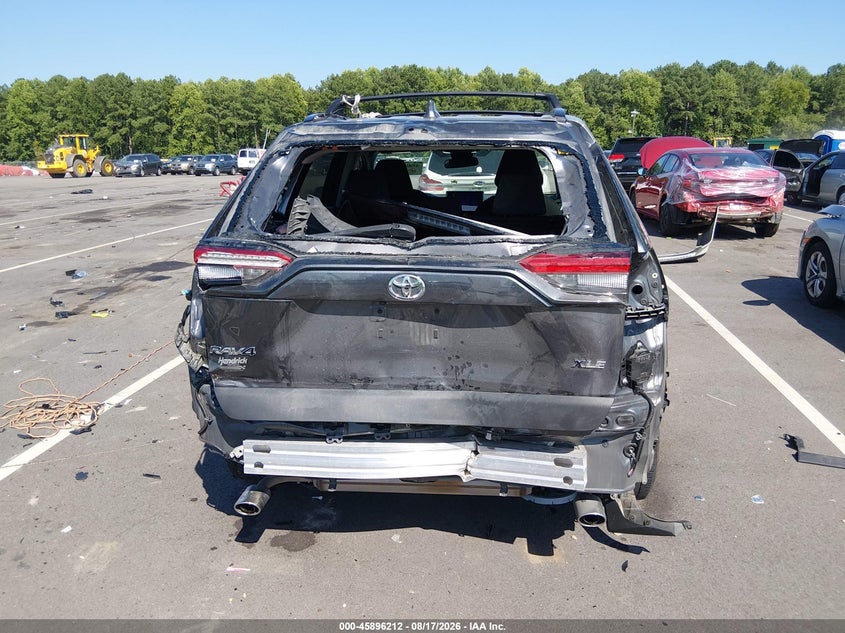 TOYOTA RAV4 - zdjęcie 17