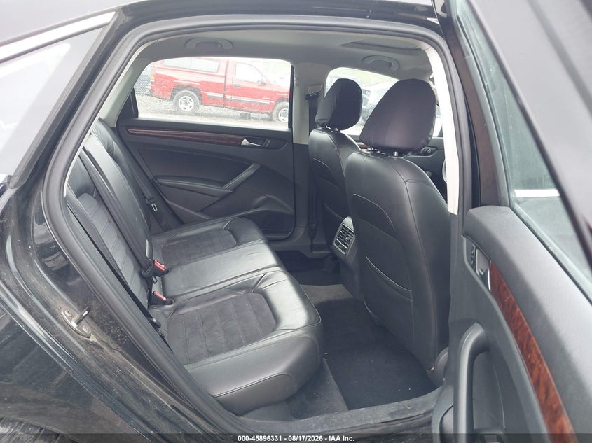 2013 VOLKSWAGEN PASSAT 2.5L SEL PREMIUM · Фото 8