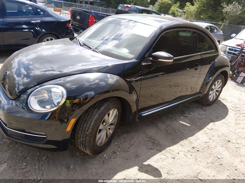 2014 VOLKSWAGEN BEETLE auction photo 2