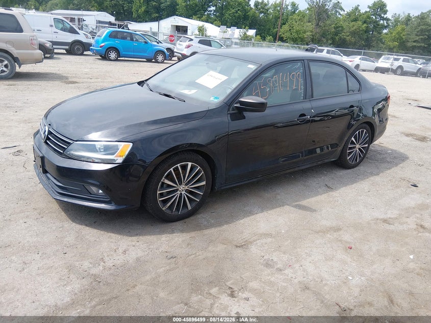 2016 VOLKSWAGEN JETTA auction photo 2