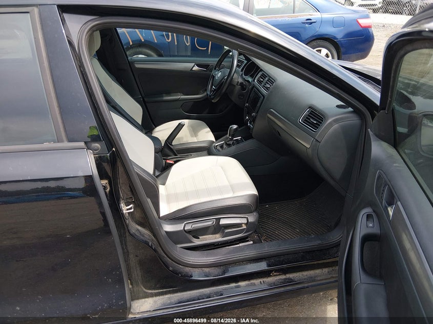 2016 VOLKSWAGEN JETTA auction photo 5