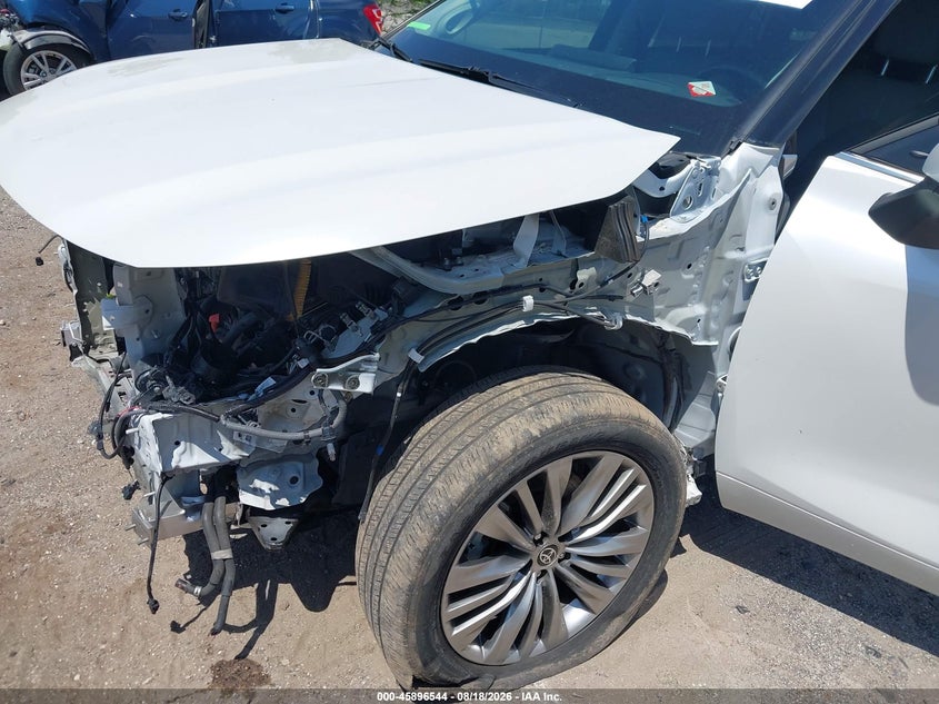 TOYOTA HIGHLANDER - zdjęcie 6