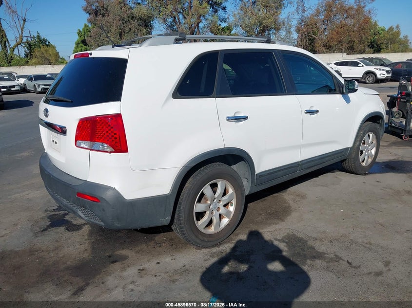 2011 KIA SORENTO auction photo 4