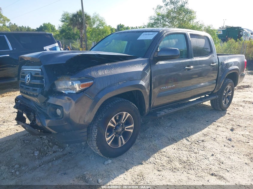 2017 TOYOTA TACOMA auction photo 2