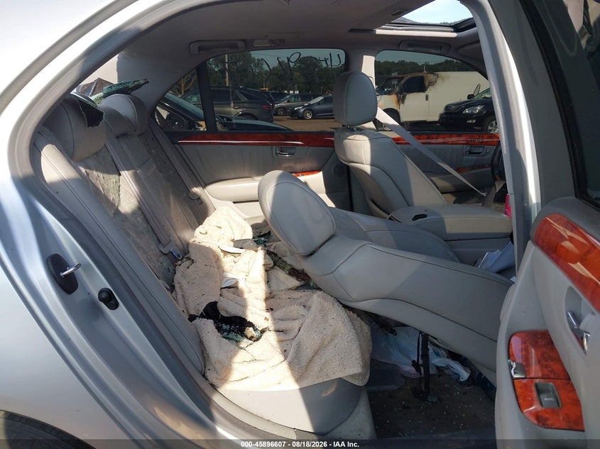 LEXUS LS 430 2005 VIN JTHBN36F050173921