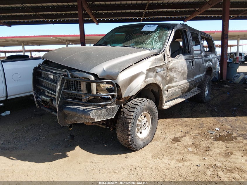2004 FORD EXCURSION auction photo 2
