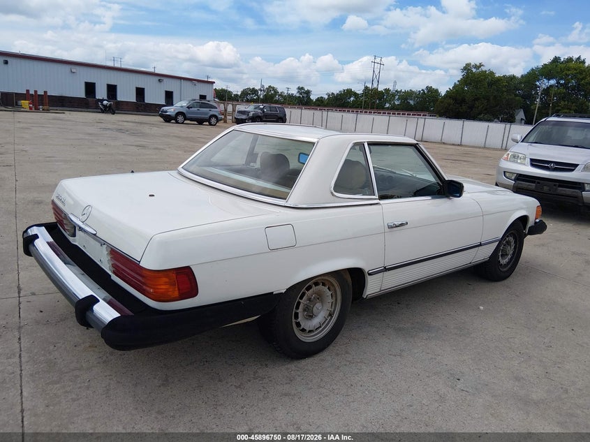 1983 MERCEDES-BENZ 380 auction photo 4