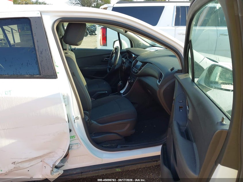 2020 CHEVROLET TRAX auction photo 5