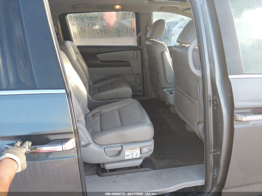 2011 HONDA ODYSSEY auction photo 8
