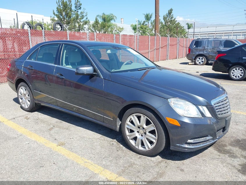 2013 MERCEDES-BENZ E 350 — zdjęcie z aukcji
