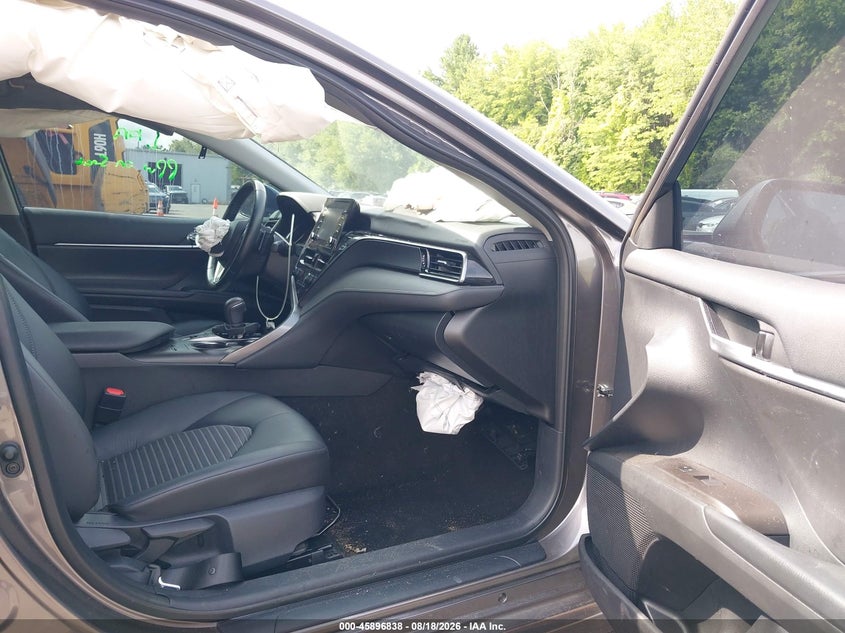 TOYOTA CAMRY - zdjęcie 5