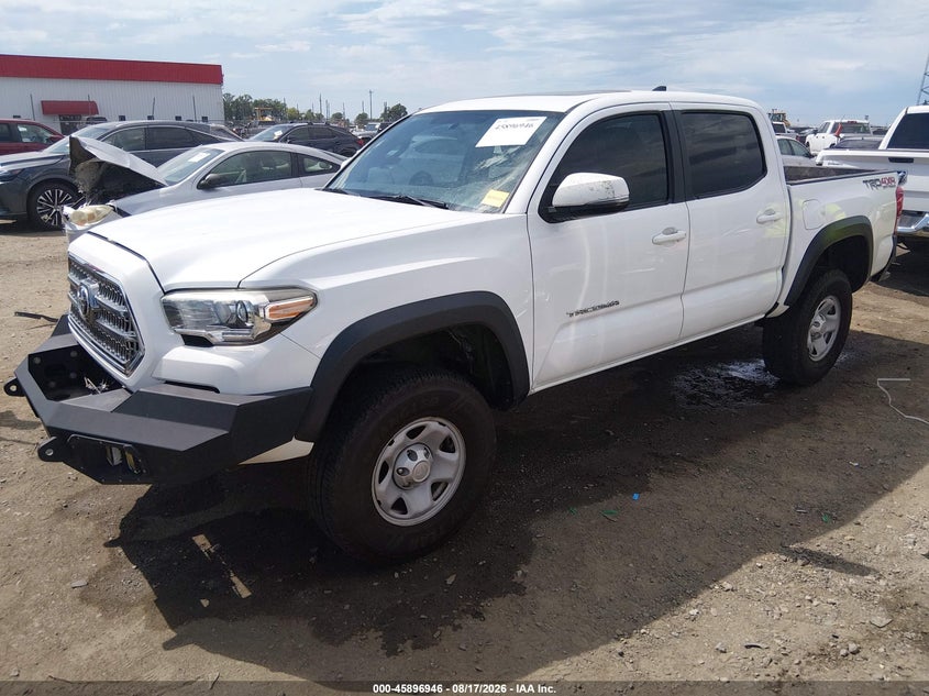 2017 Toyota Tacoma Trd Off Road, Rear, IAAI, VIN 5TFCZ5AN7HX047393 — photo 2