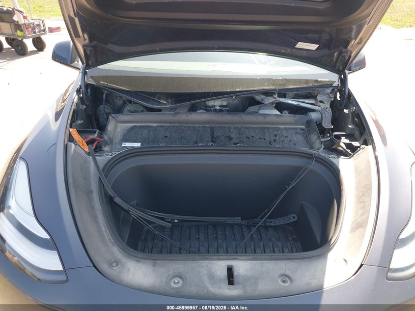 TESLA MODEL Y 2023 VIN 7SAYGDEE1PA032302
