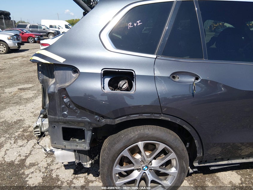 BMW X5 2019 VIN 5UXCR6C54KLL07412