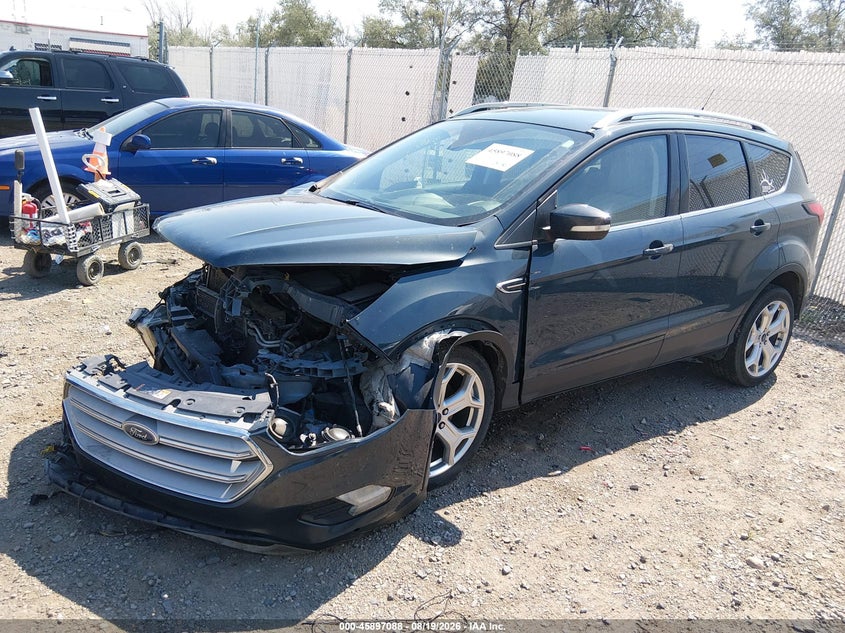2019 FORD ESCAPE auction photo 2