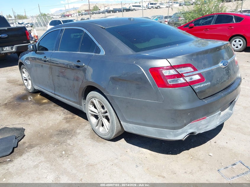 2015 FORD TAURUS auction photo 3