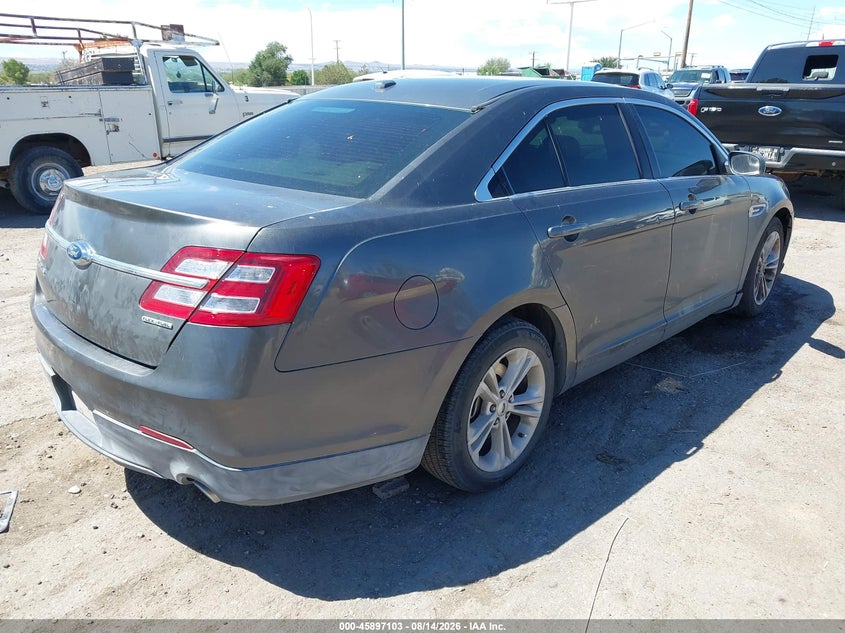 2015 FORD TAURUS auction photo 4