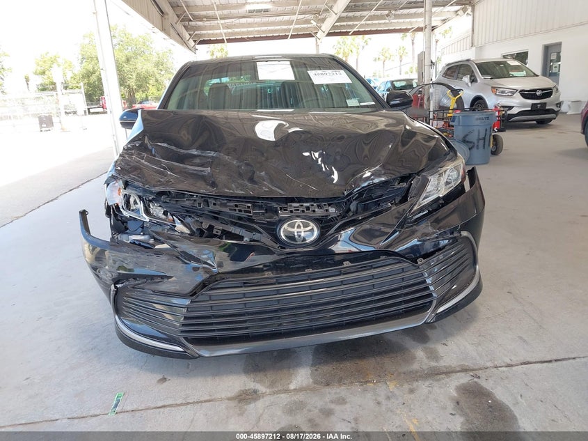 TOYOTA CAMRY - zdjęcie 12