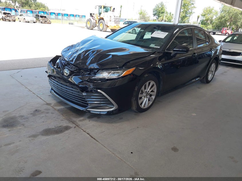 TOYOTA CAMRY - zdjęcie 2