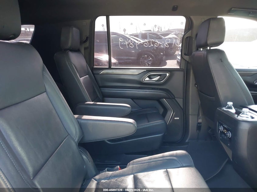 2023 CHEVROLET SUBURBAN auction photo 8