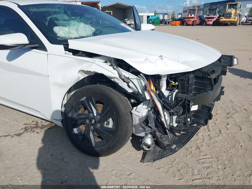 2023 HYUNDAI ELANTRA auction photo 6