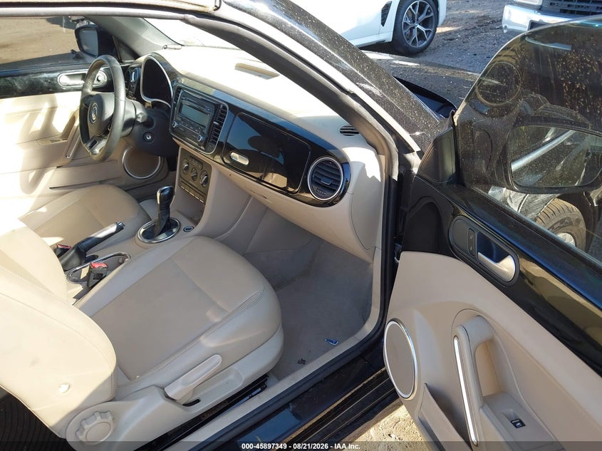 VOLKSWAGEN BEETLE 2013 VIN 3VW5P7AT7DM810311
