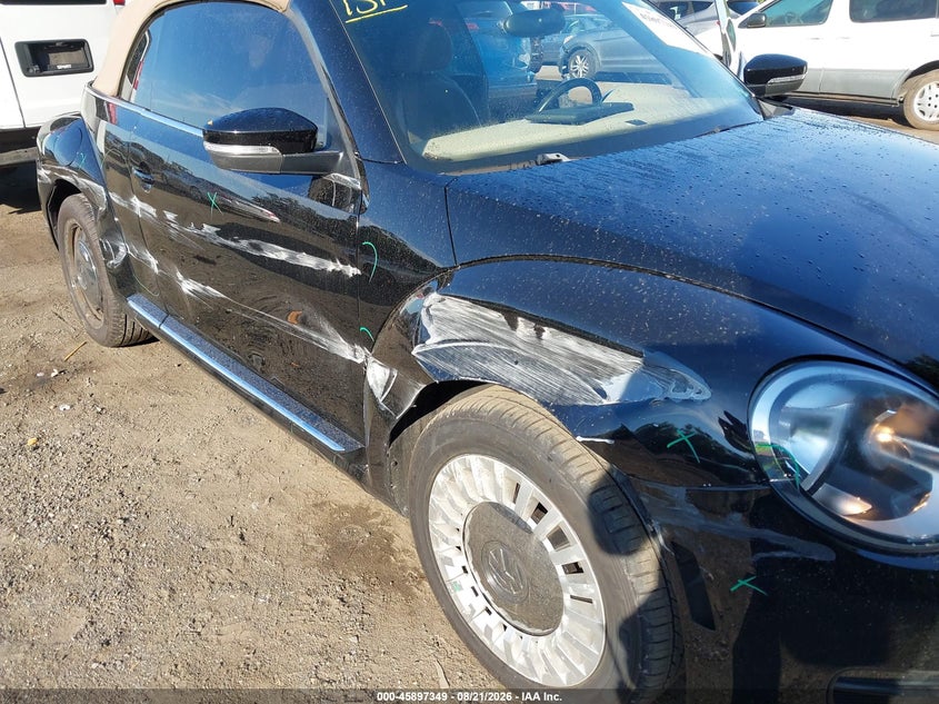 VOLKSWAGEN BEETLE 2013 VIN 3VW5P7AT7DM810311