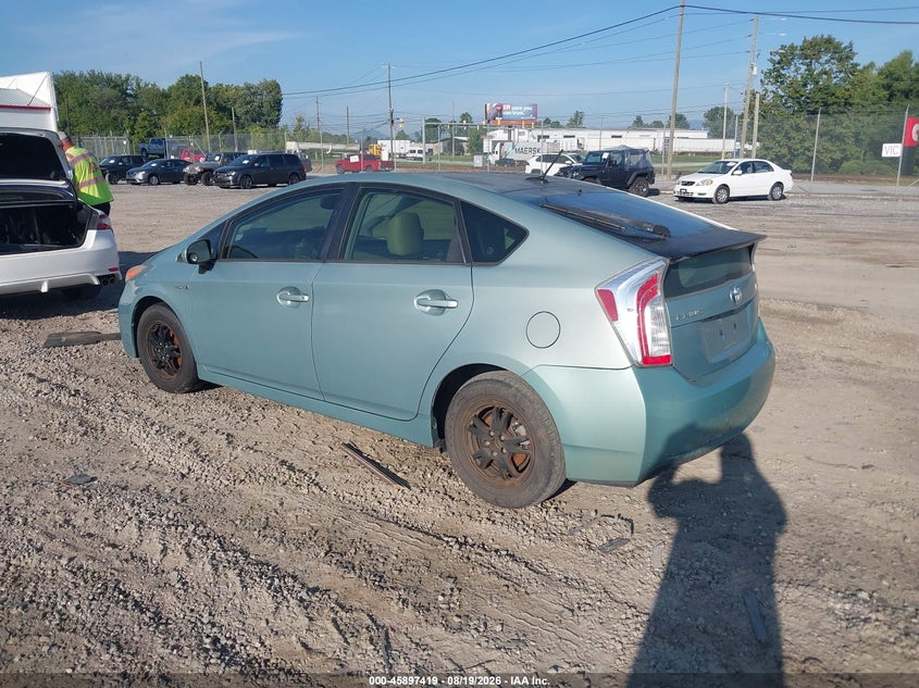 2013 TOYOTA PRIUS auction photo 3