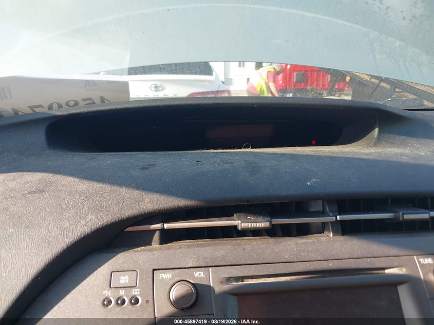2013 TOYOTA PRIUS auction photo 7