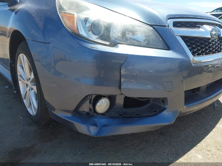 2013 SUBARU LEGACY auction photo 6