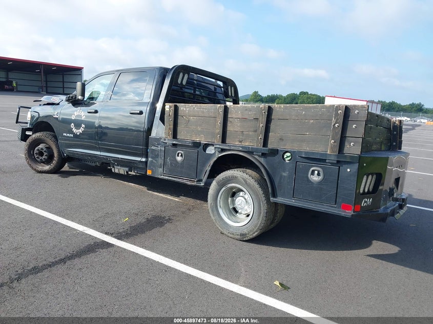 2021 RAM 3500 CHASSIS auction photo 3