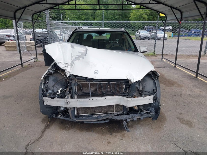MERCEDES-BENZ C 300 2014 VIN WDDGF8AB9EG171796