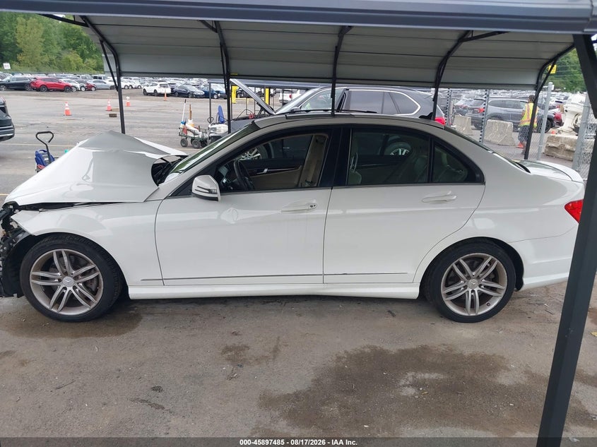 MERCEDES-BENZ C 300 2014 VIN WDDGF8AB9EG171796