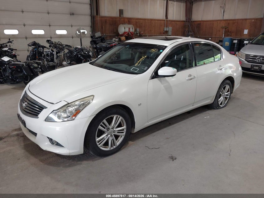 2015 INFINITI Q40 auction photo 2