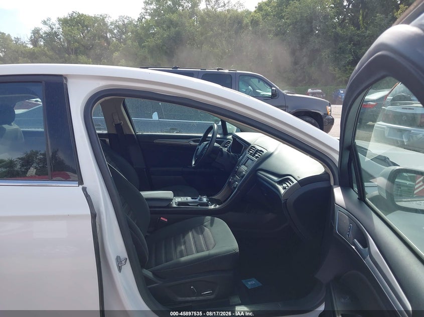 2018 FORD FUSION HYBRID auction photo 5