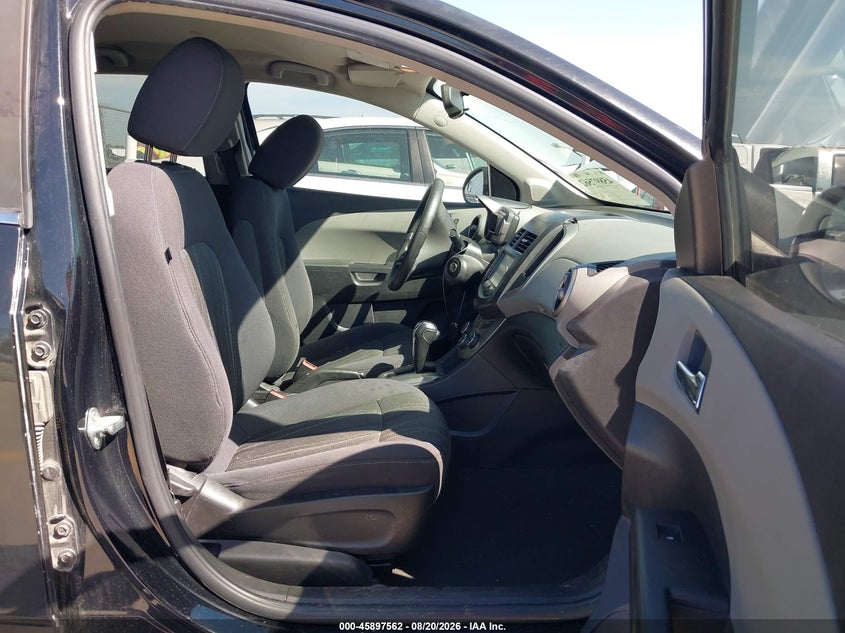 2014 CHEVROLET SONIC auction photo 5