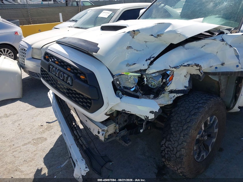 2021 TOYOTA TACOMA TRD OFF-ROAD - zdjęcie 6