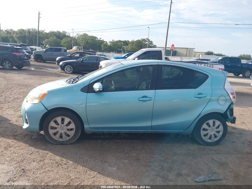 TOYOTA PRIUS C 2013 VIN JTDKDTB3XD1032198